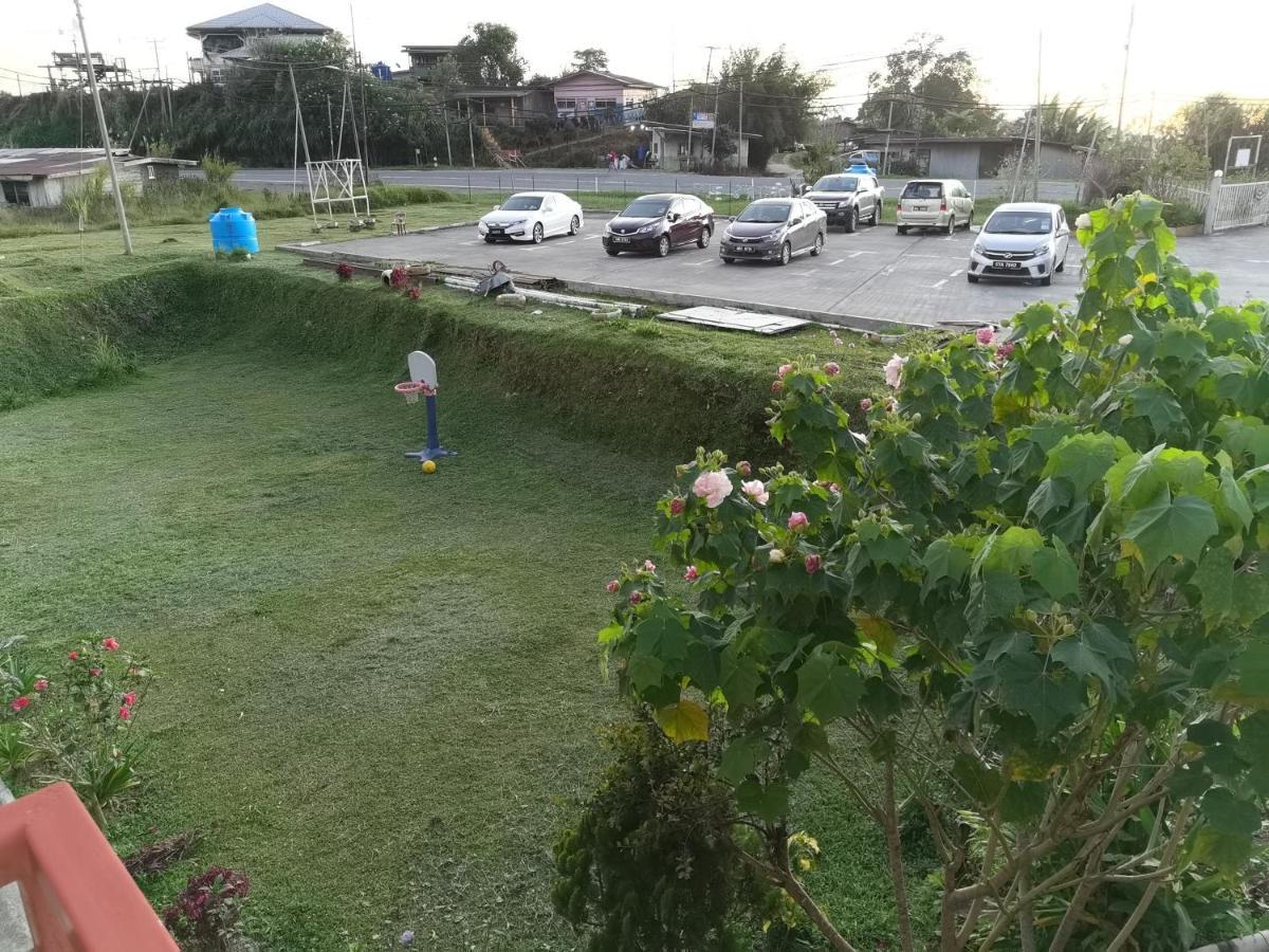 凯撒广场酒店 Kampong Kundassan 外观 照片